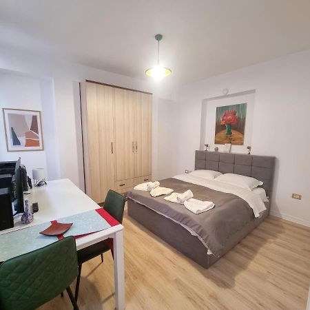 Cozy Apartment in City Center Tirana Zewnętrze zdjęcie